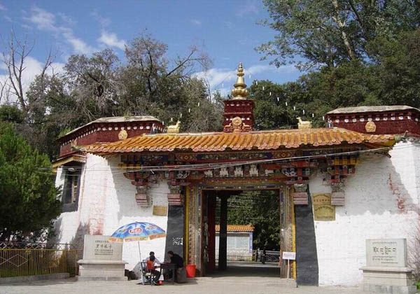 Tibet Pictures – Norbulingka Summer Palace