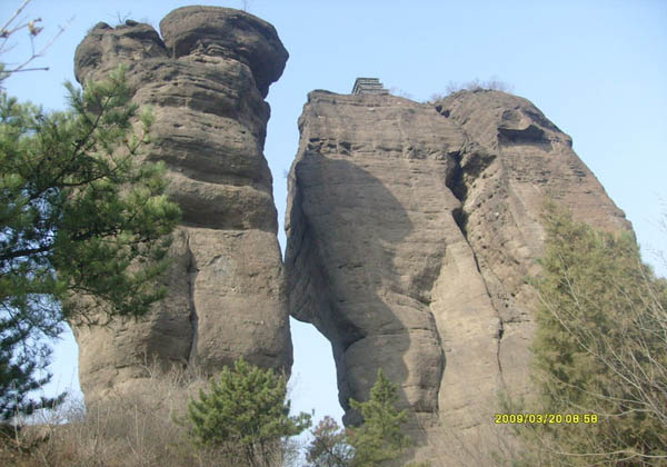the-twin-colossals-pictures | Chengde China
